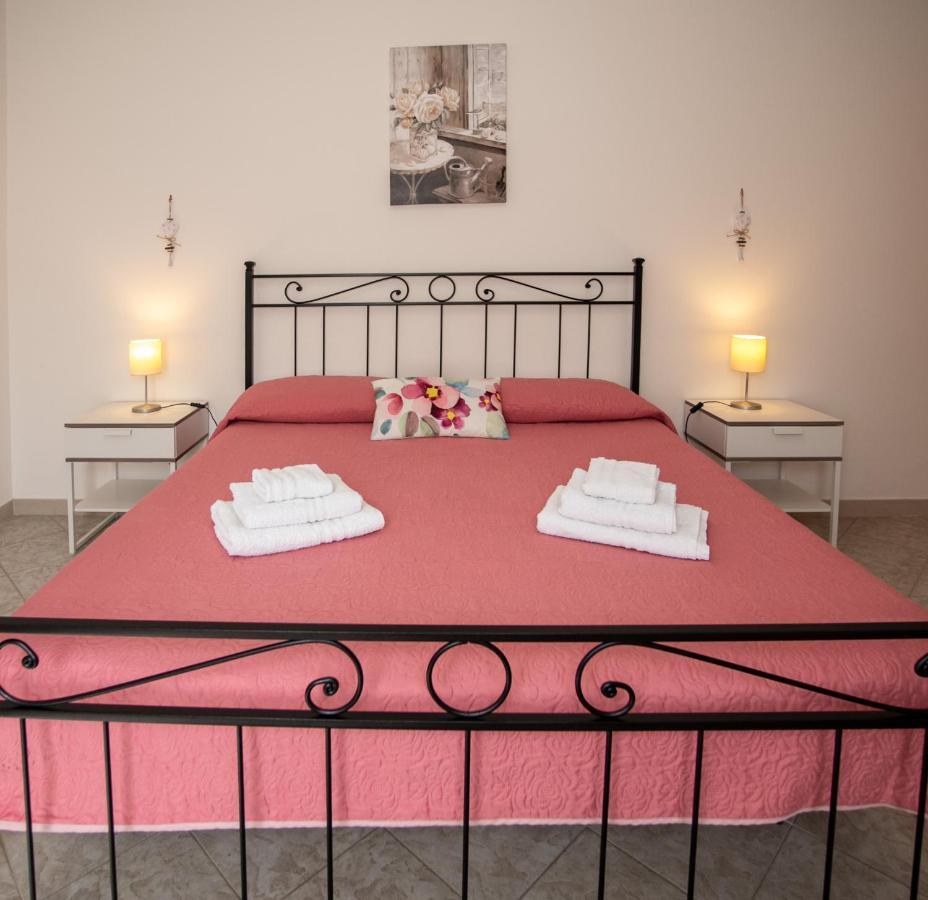 تيراتشينا Royal Rooms المظهر الخارجي الصورة