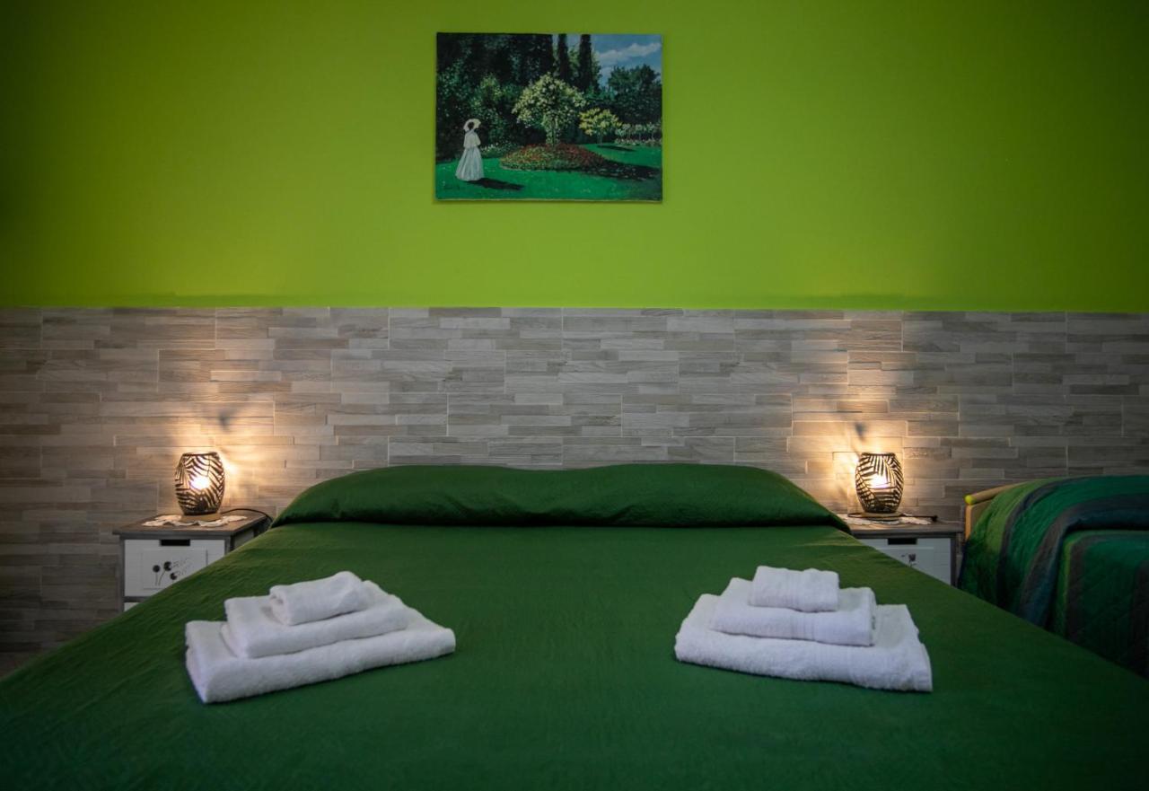 تيراتشينا Royal Rooms المظهر الخارجي الصورة