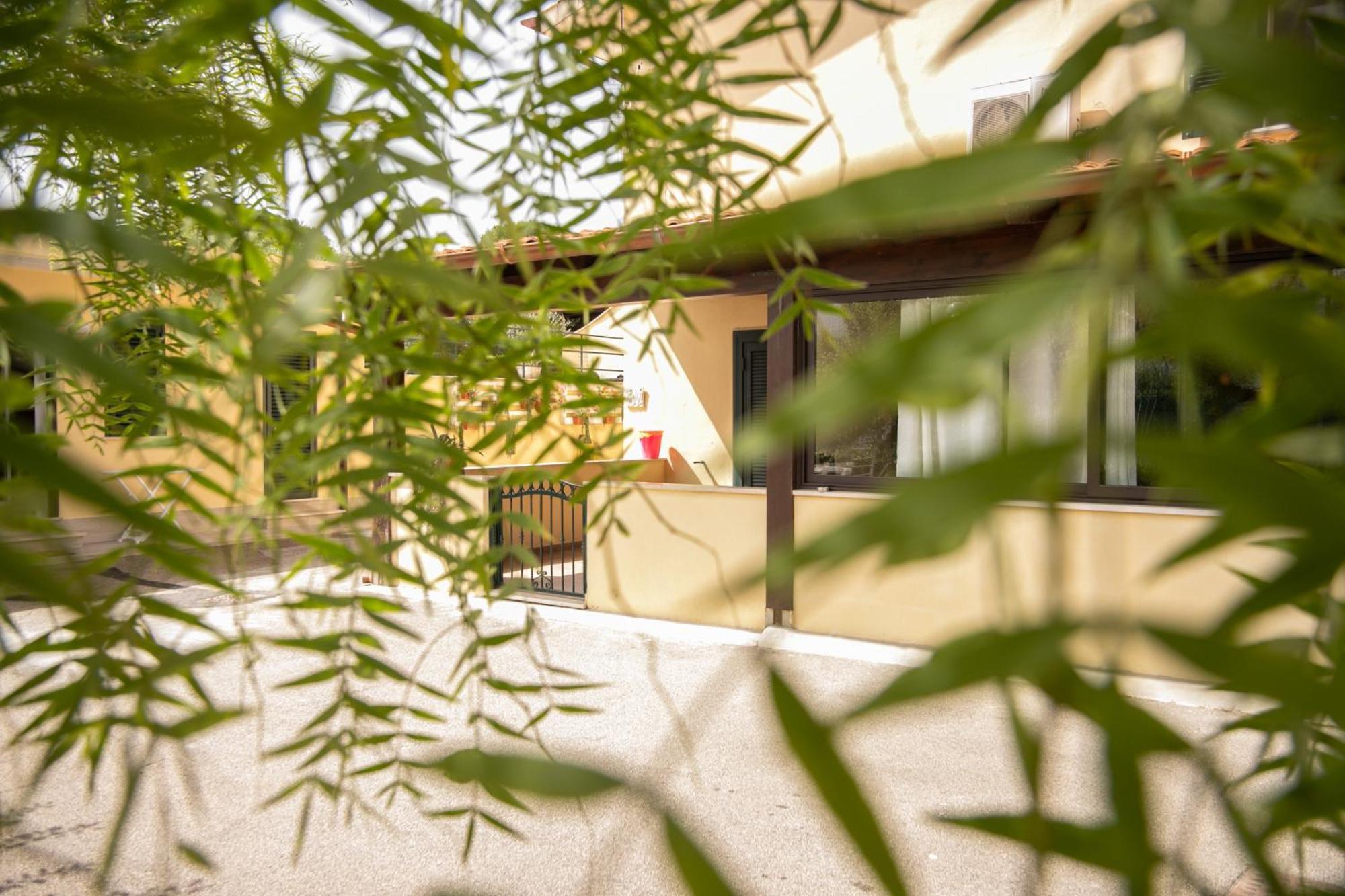 تيراتشينا Royal Rooms المظهر الخارجي الصورة